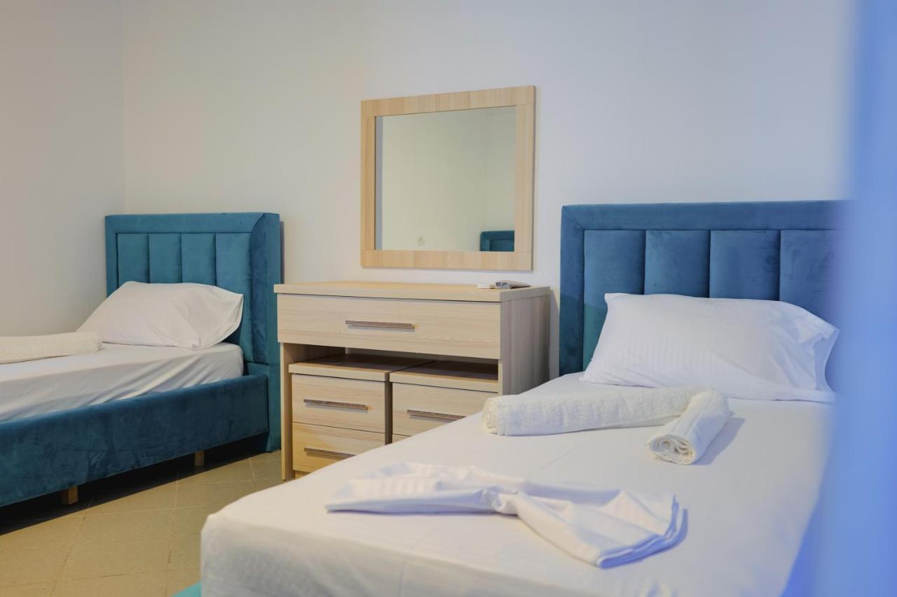 Mema Rooms Himarë Eksteriør billede